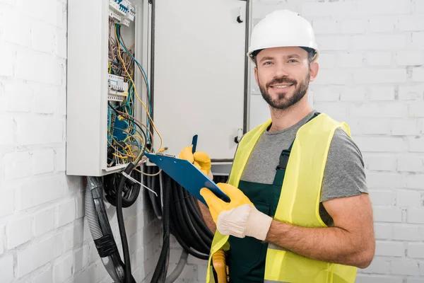 Electrician Service Offering Same Day Appointments