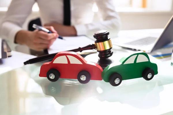 Fast Claim Settlement with an Expert Car Accident Lawyer