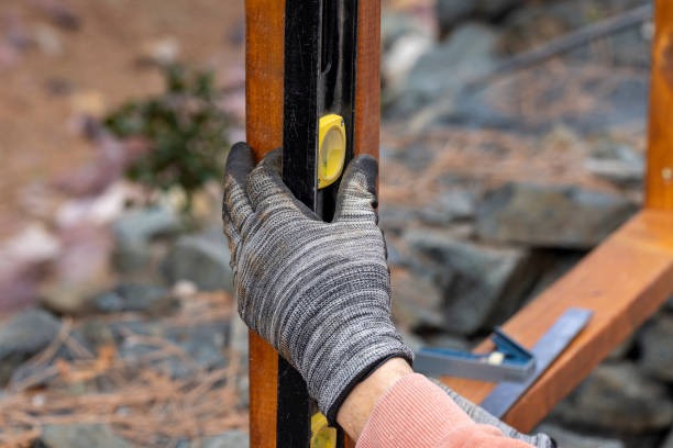 Local Fencing Contractors Offering Custom Fence Solutions