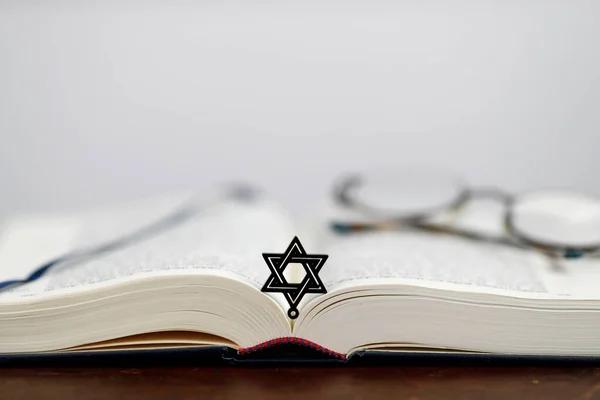 Understanding the Purpose Behind Kaddish recital services for Families